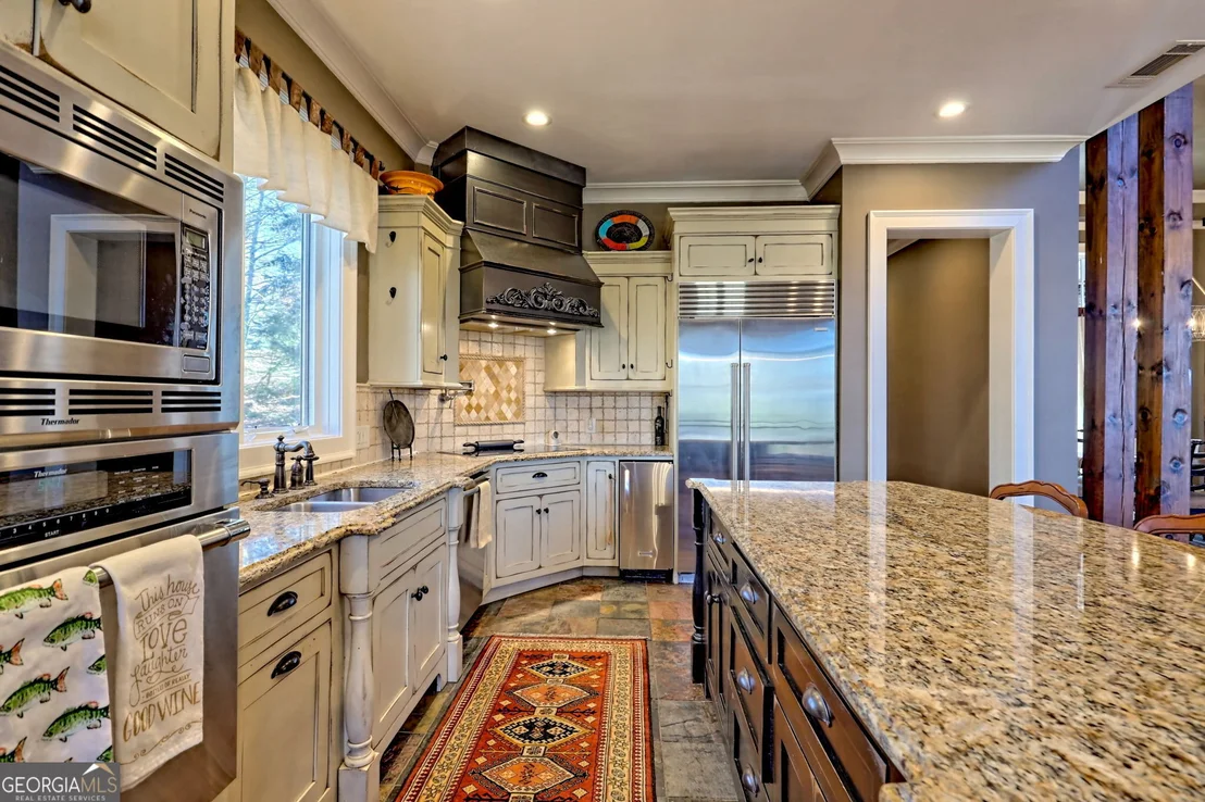 Photo of 689 Waterfall Drive