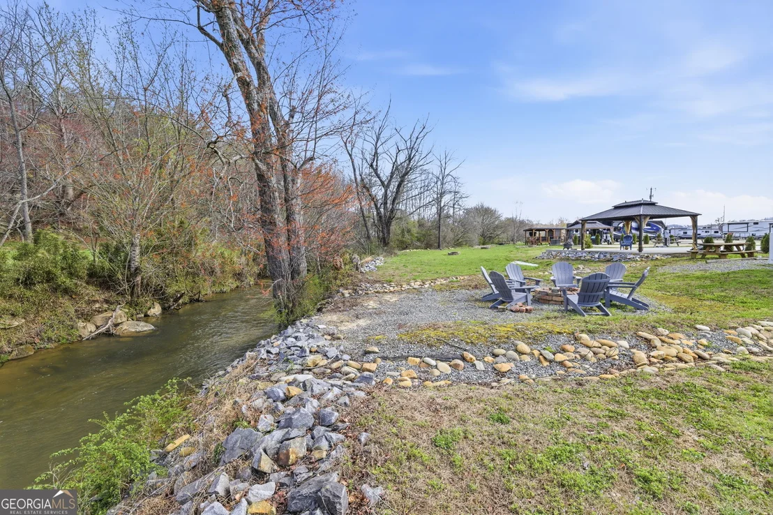 Photo of 102 Mountain Meadows Drive