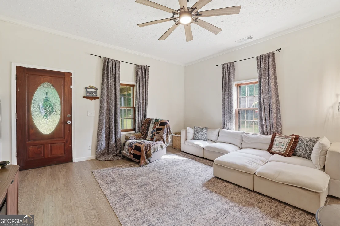 Photo of 5525 Sandy Cross Road