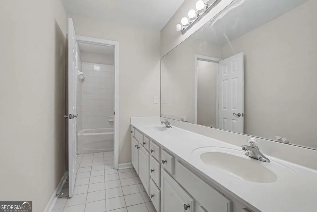 Photo of 1200 Lilac Arbor Road