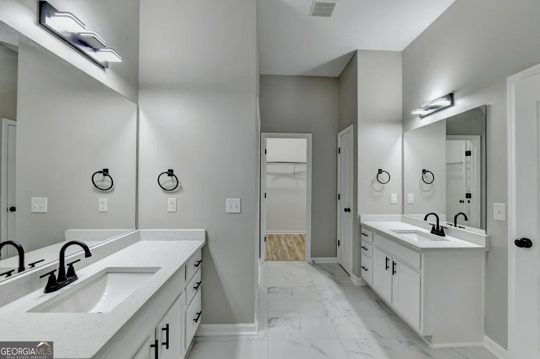 Photo of 5767 Berkshire Trace
