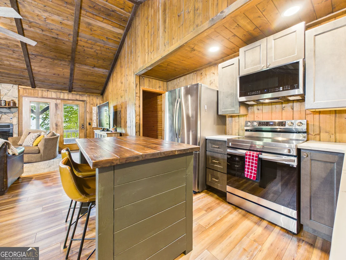 Photo of 445 Orchid Trail