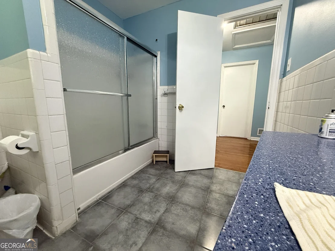 Photo of 5941 Pinecreek Road