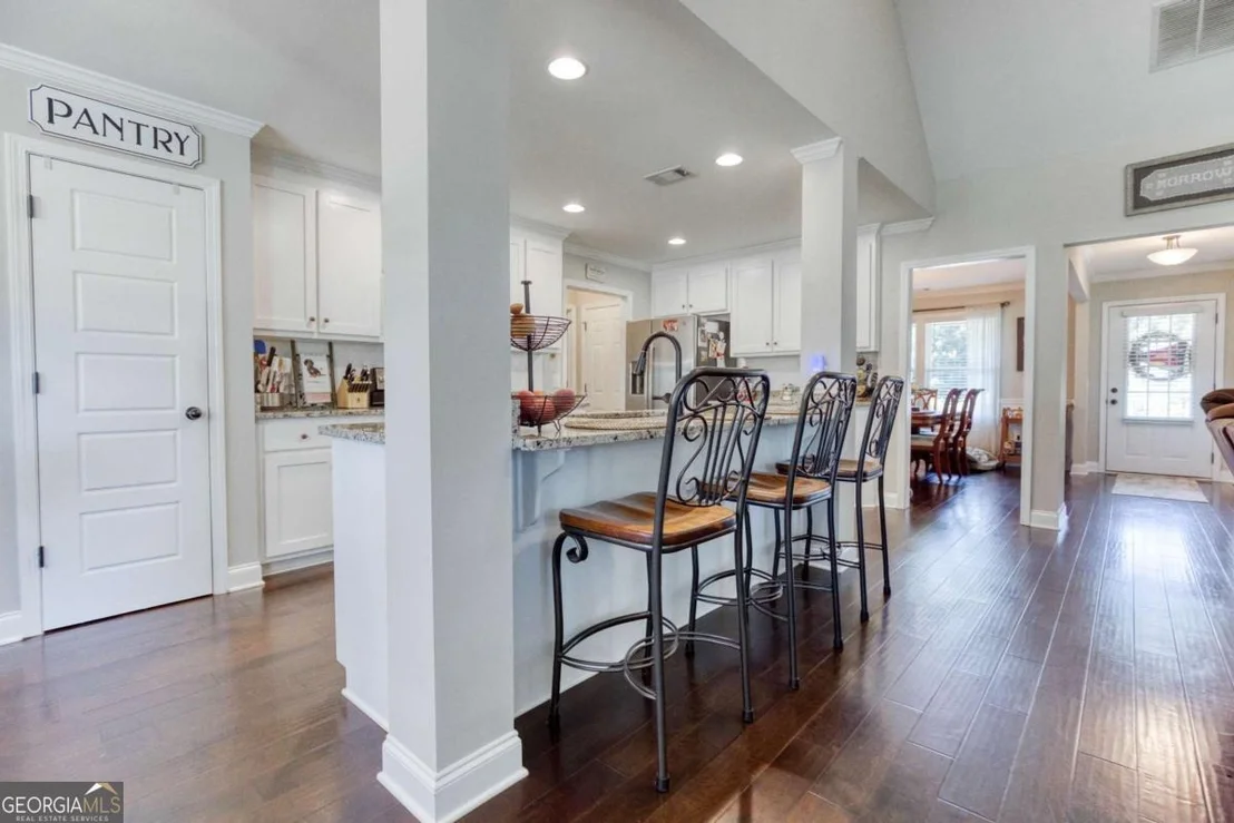 Photo of 1712 Whitlock Lane
