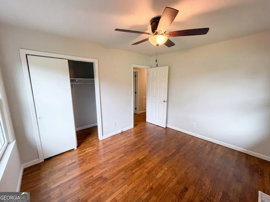 Photo of 5552 Pine Street