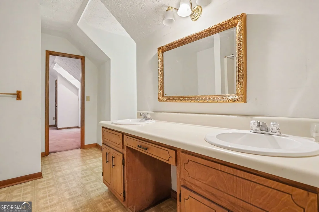 Photo of 948 Hightower Trail