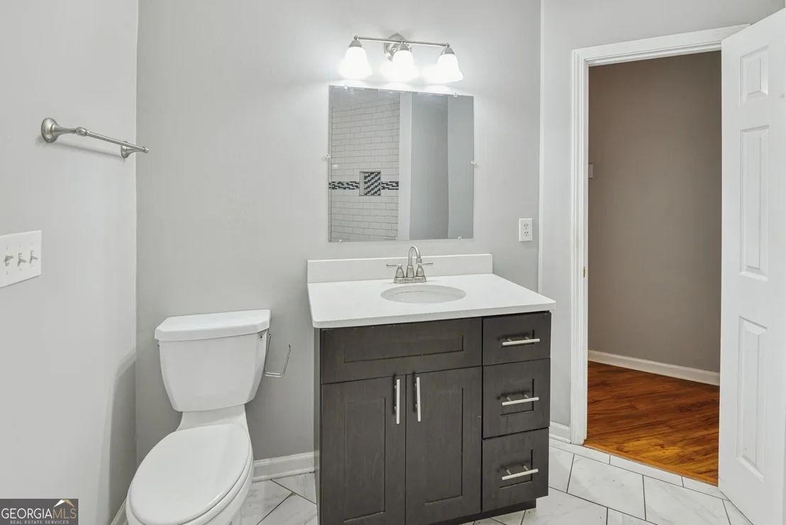 Photo of 2880 Highpoint Road