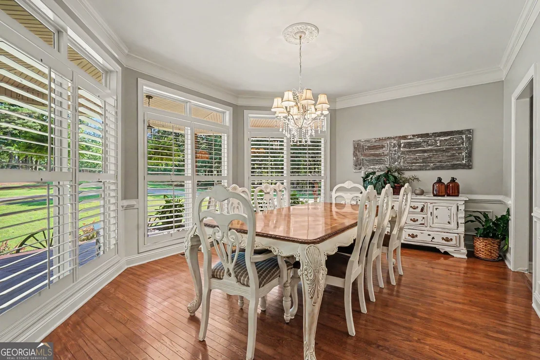Photo of 385 Primrose Lane