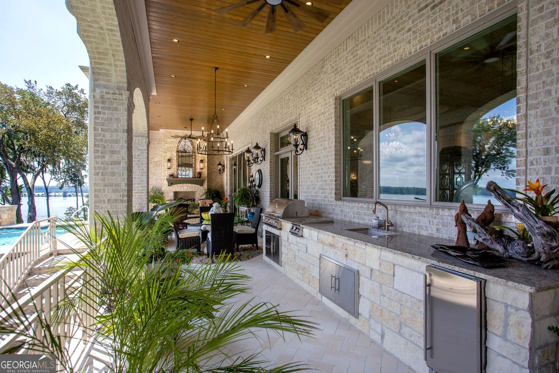 Photo of 547 ST FRANCIS Road
