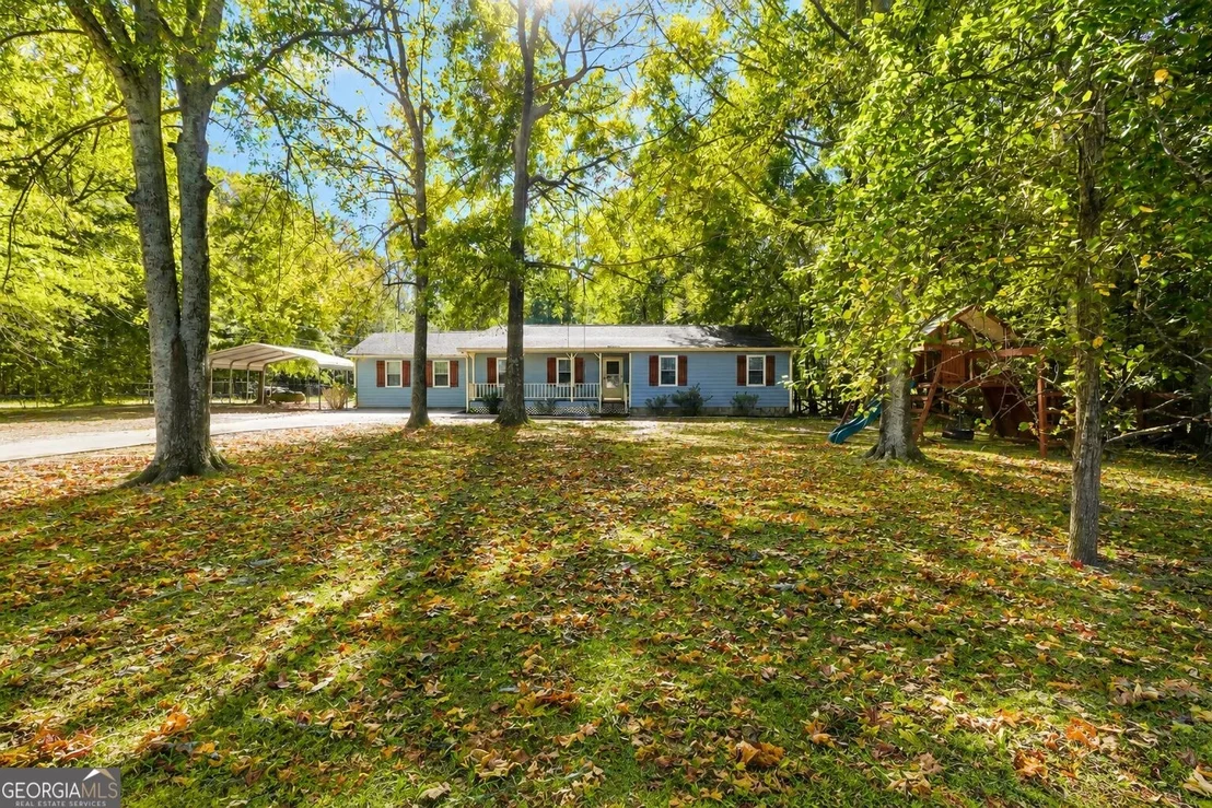 Photo of 370 Davis Road