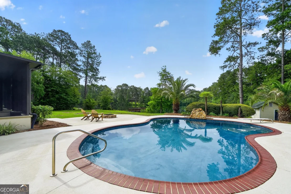 Photo of 7 Lakeview Cove