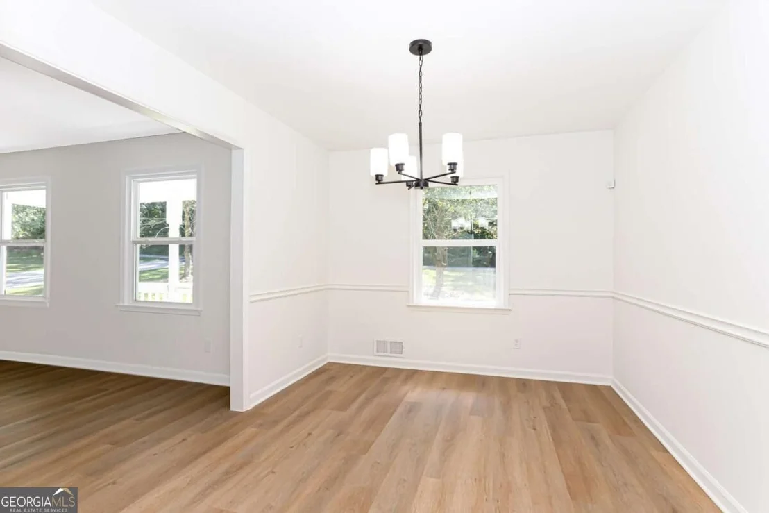 Photo of 2882 Creek Drive