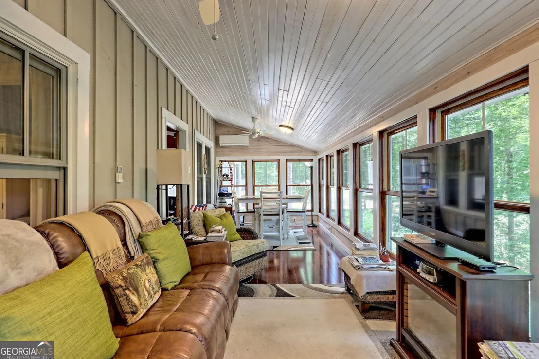 Photo of 208 Colony Road
