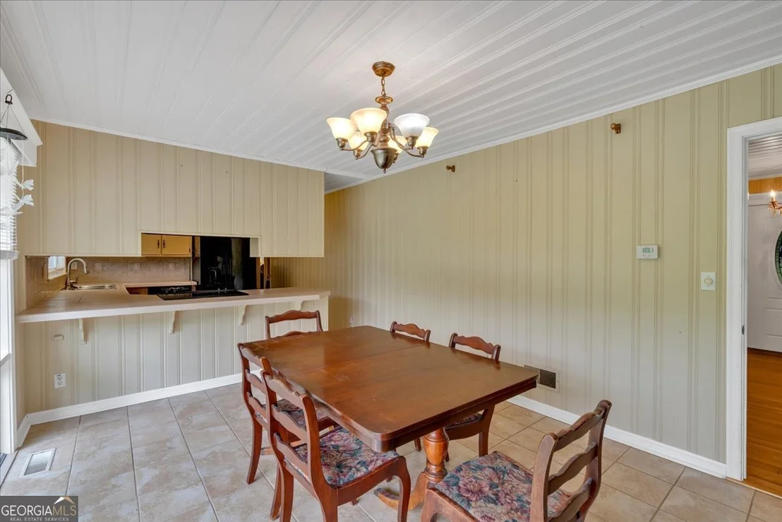 Photo of 107 Lakeview Drive