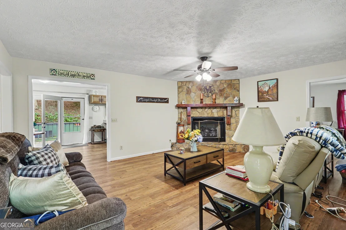 Photo of 325 Walnut Mountain Road
