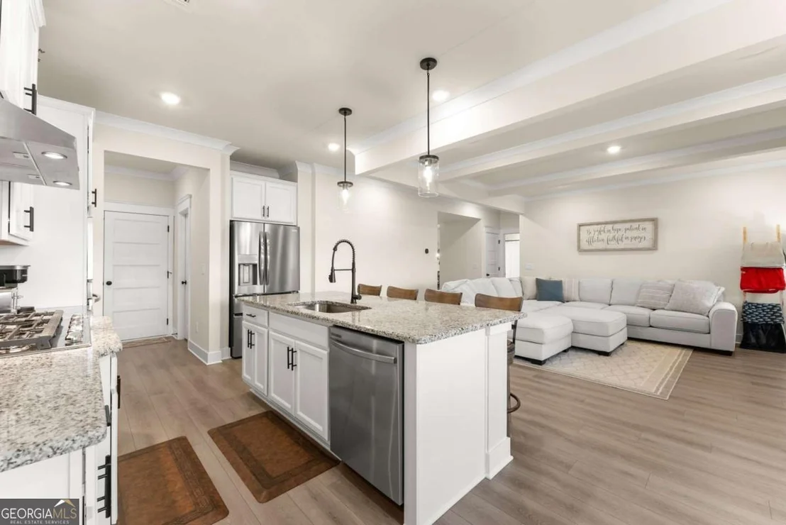 Photo of 5366 Windridge Parkway
