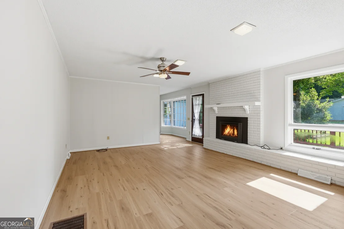 Photo of 33 Cherokee Hills Lane