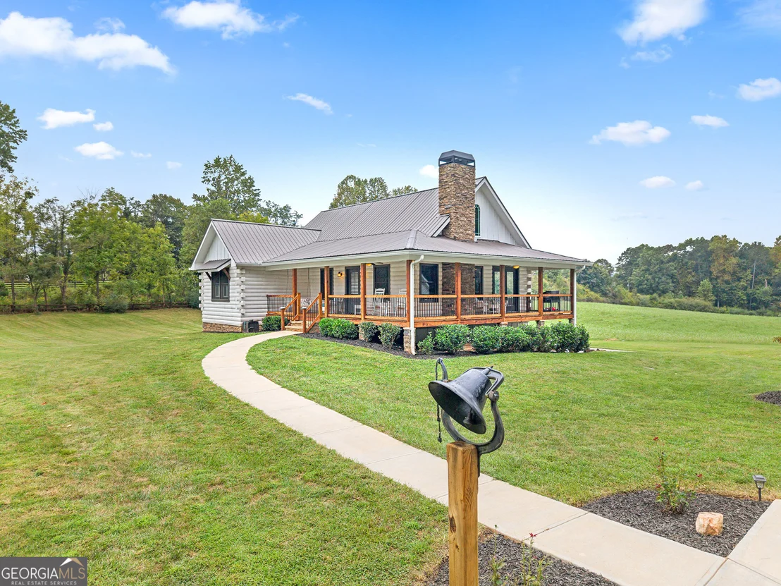 Photo of 135 Mountain Ridge Drive
