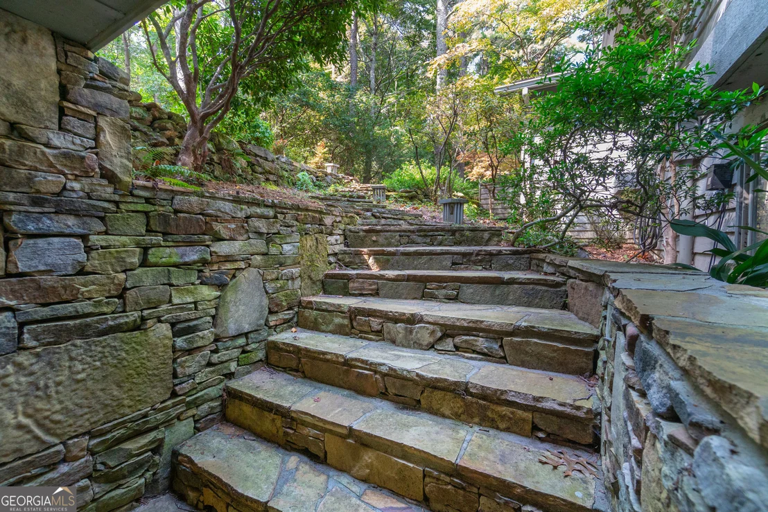 Photo of 70 Doe Run