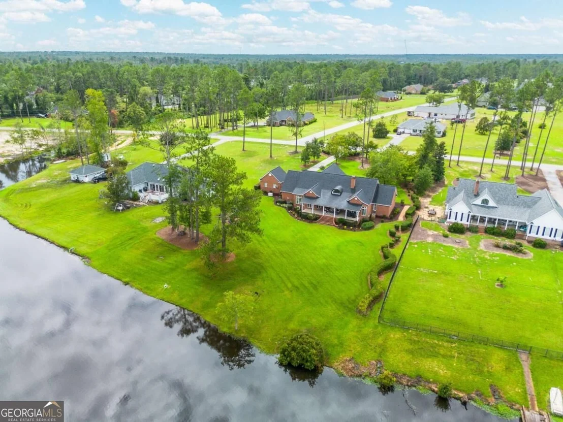 Photo of 161 Greentree Drive