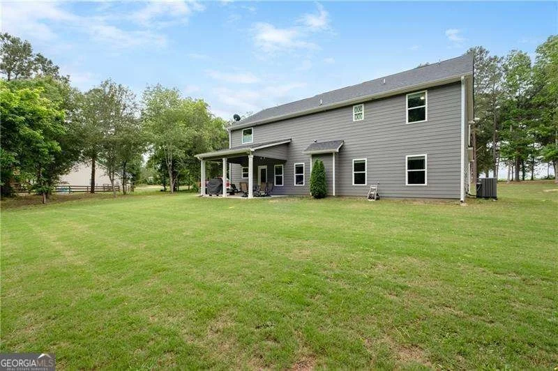 Photo of 719 Fairview Road