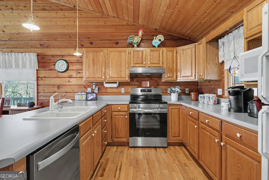 Photo of 437 Highpoint Drive