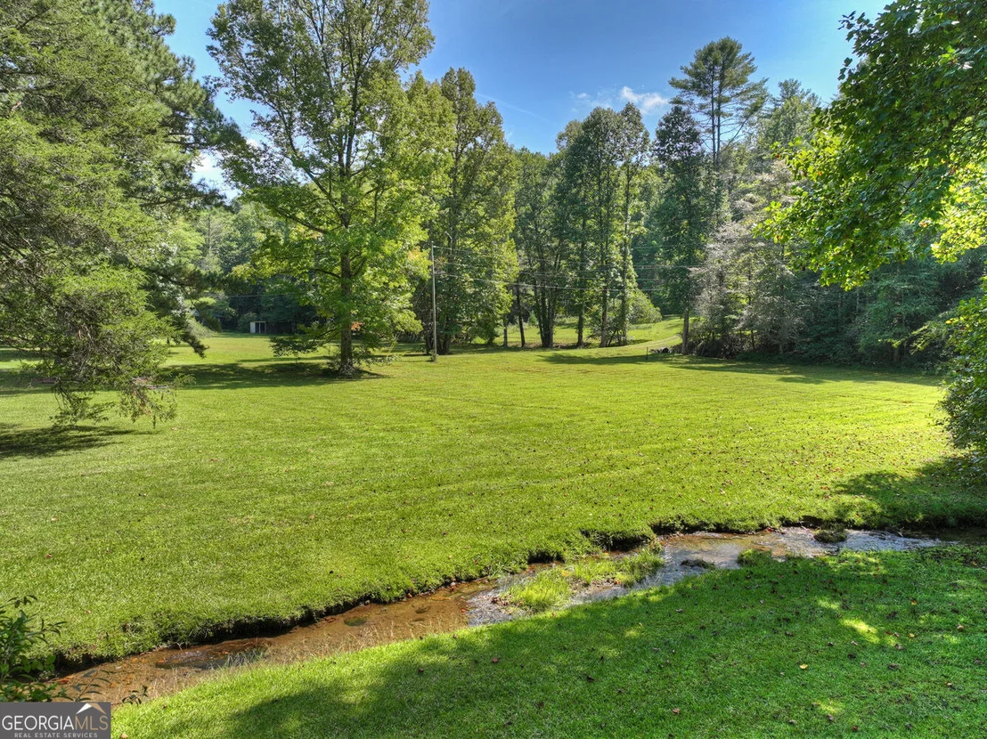 Photo of 7233 Shakerag Road