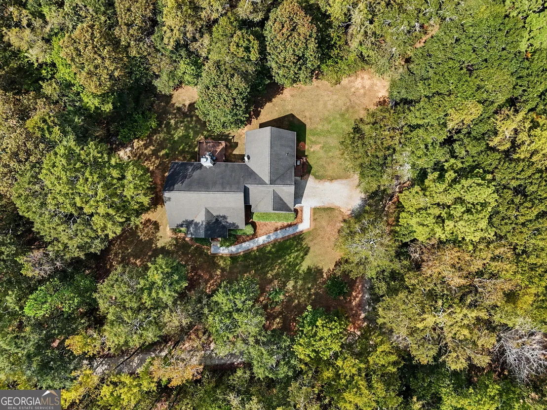 Photo of 830 Lord Fleming Road