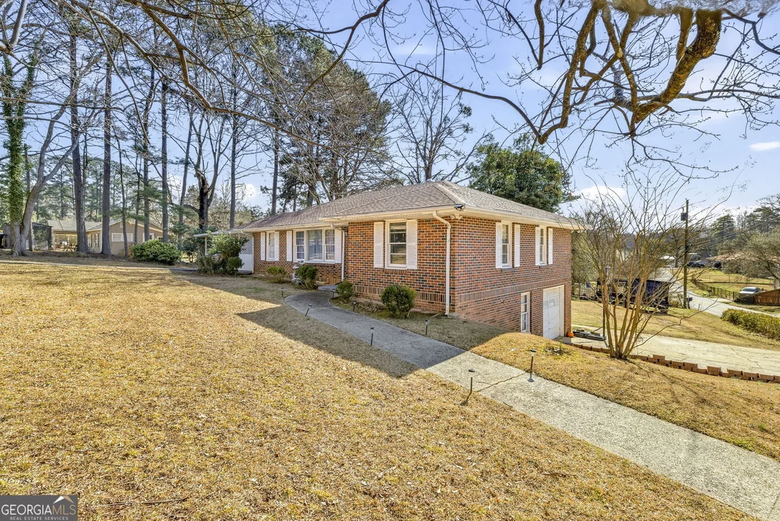 Photo of 27 Hilltop Lane