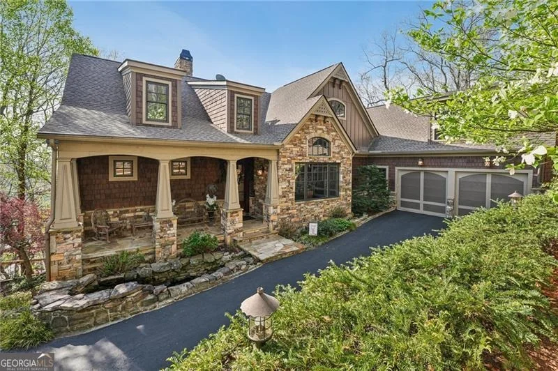 Photo of 1041 Cox Mountain Drive