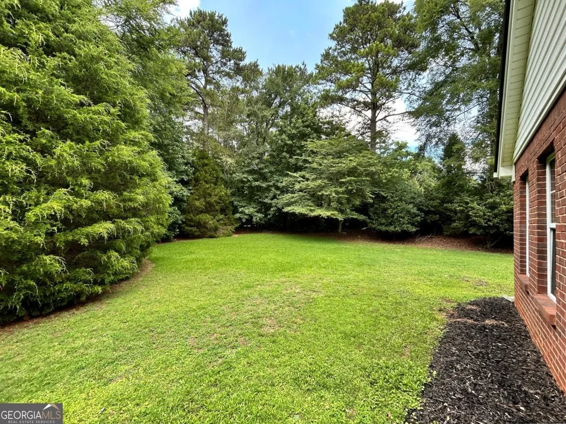 Photo of 210 Lexington Circle