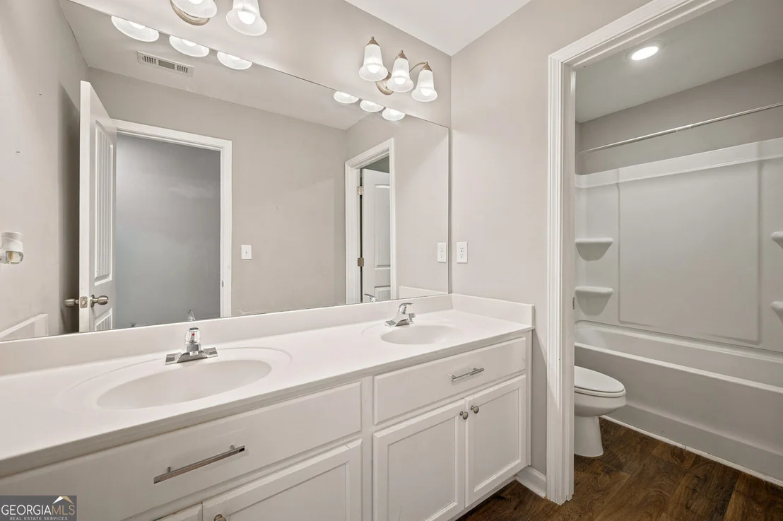 Photo of 408 Glenn Trail