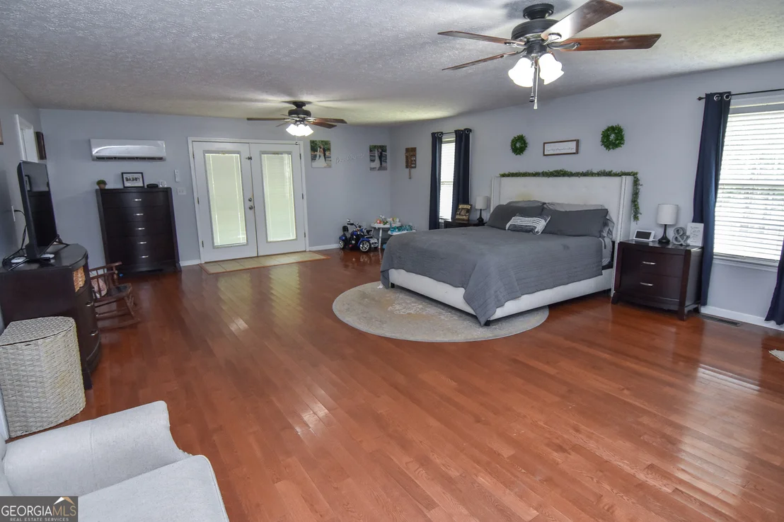 Photo of 1579 Van Buren Road