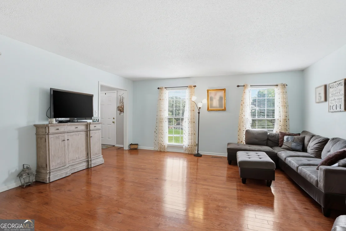Photo of 18 Foxdale Circle