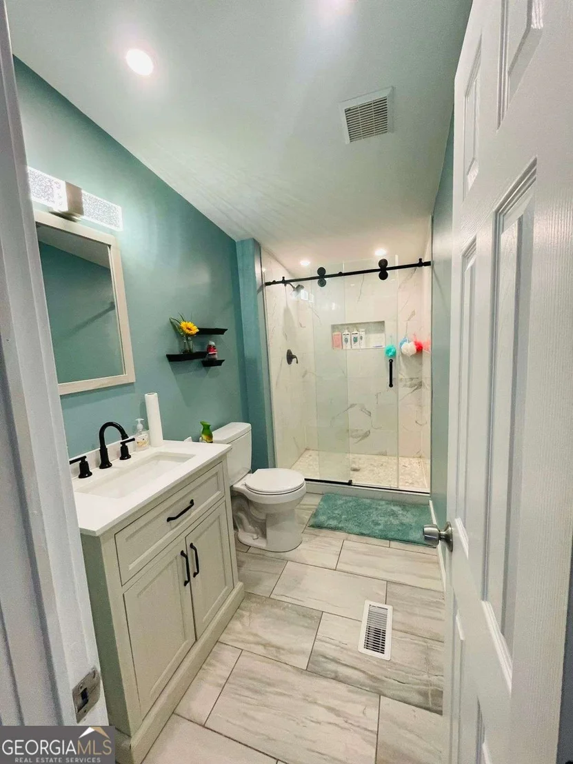 Photo of 489 Childers Road
