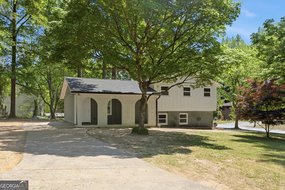 Photo of 6408 Veracruse Drive
