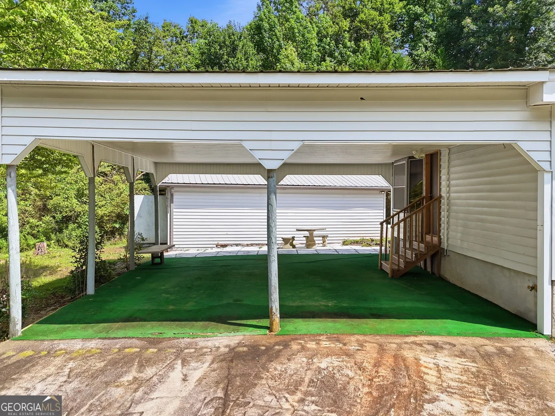 Photo of 370 Thompson Lane