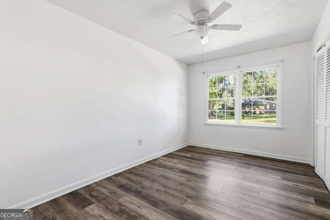 Photo of 1613 Lake Drive