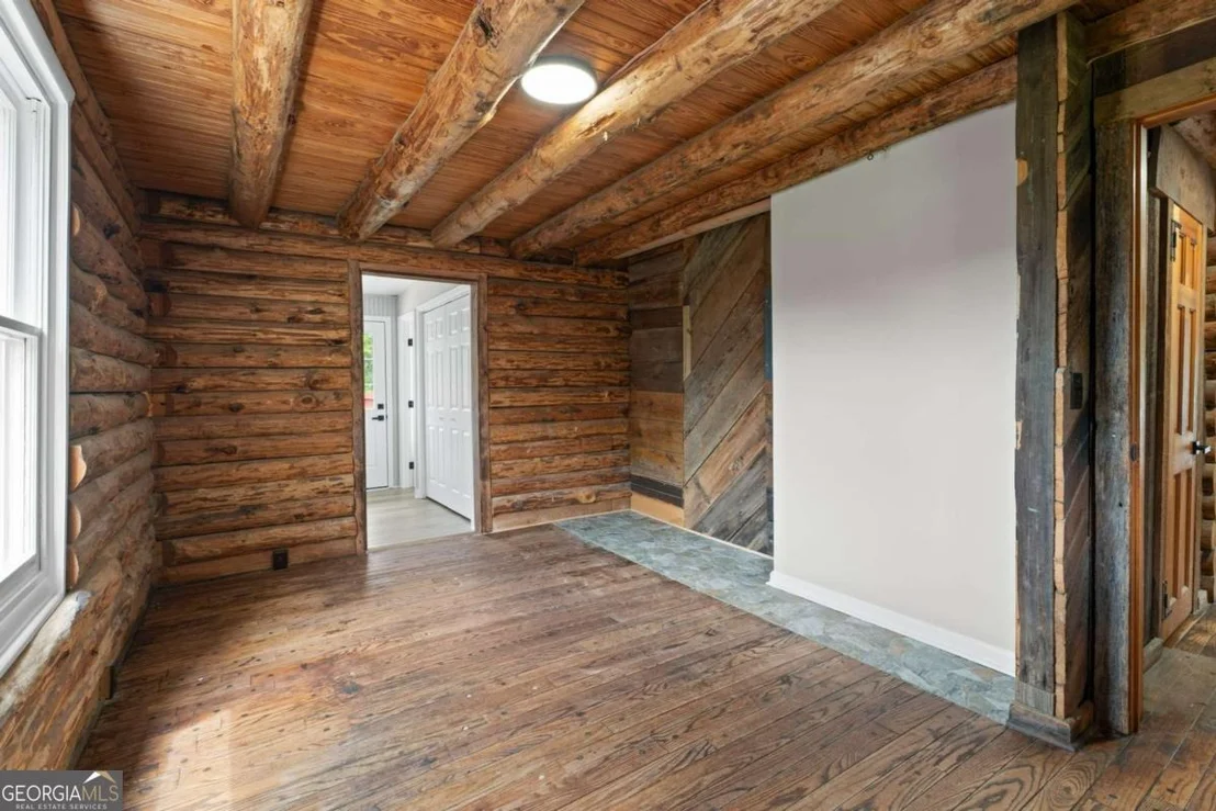 Photo of 2059 Cave Spring Road