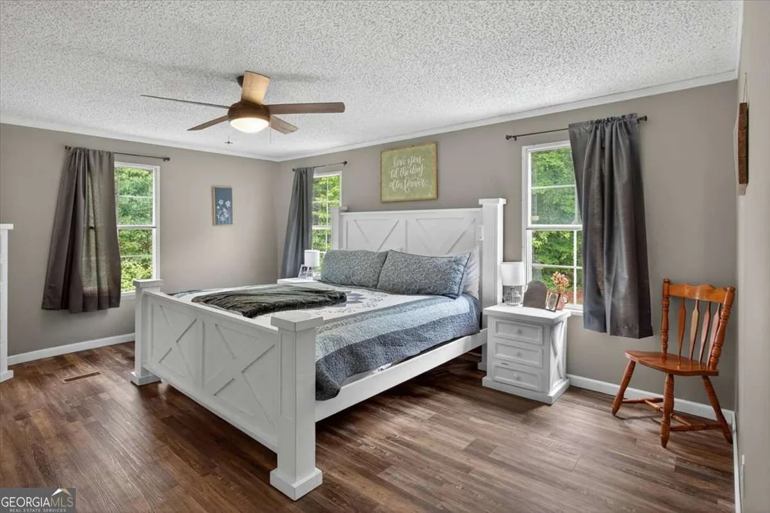 Photo of 930 Dry Pond Lane