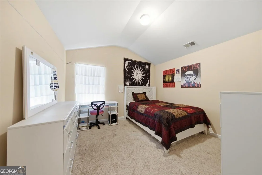 Photo of 1126 Paramount Drive