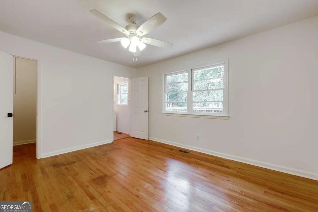 Photo of 1186 ROBERT HARDEMAN Road