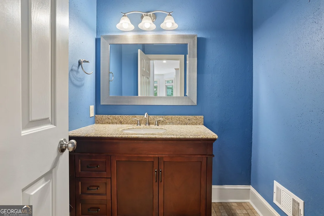 Photo of 2403 Watermark
