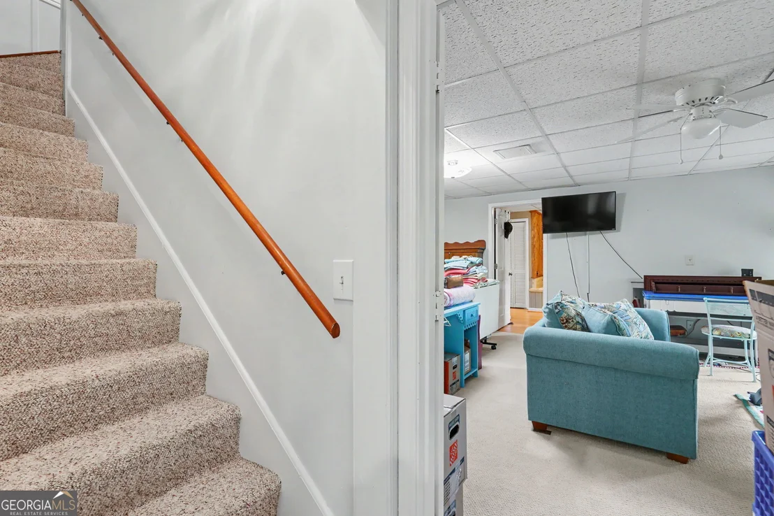 Photo of 854 Saddleback Circle