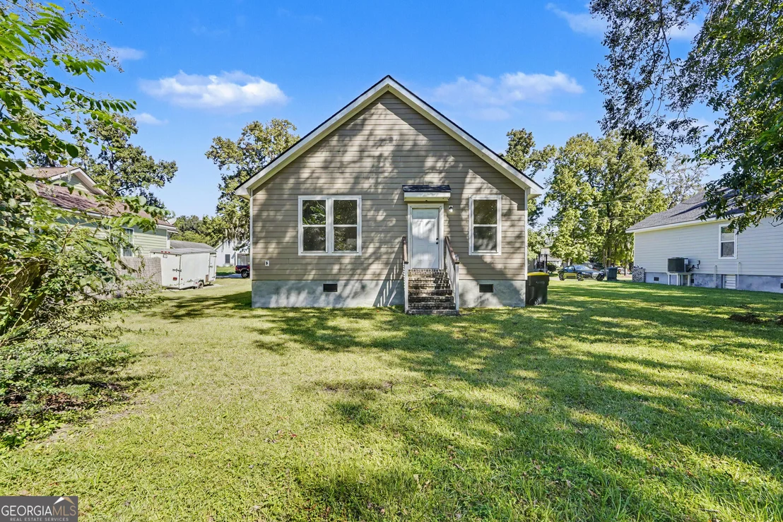Photo of 1115 Bates Avenue