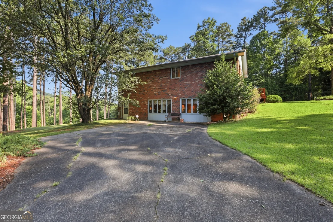 Photo of 33 Cherokee Hills Lane