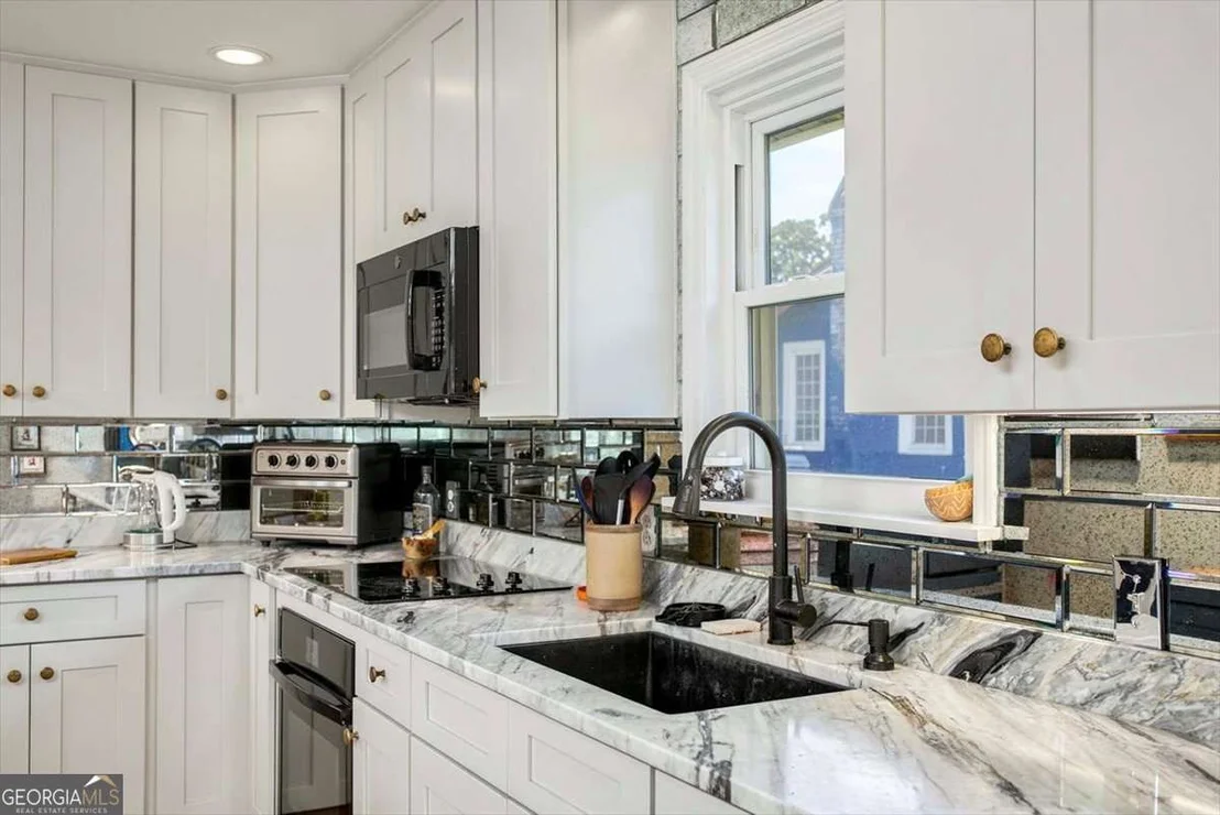 Photo of 210 Battery Way