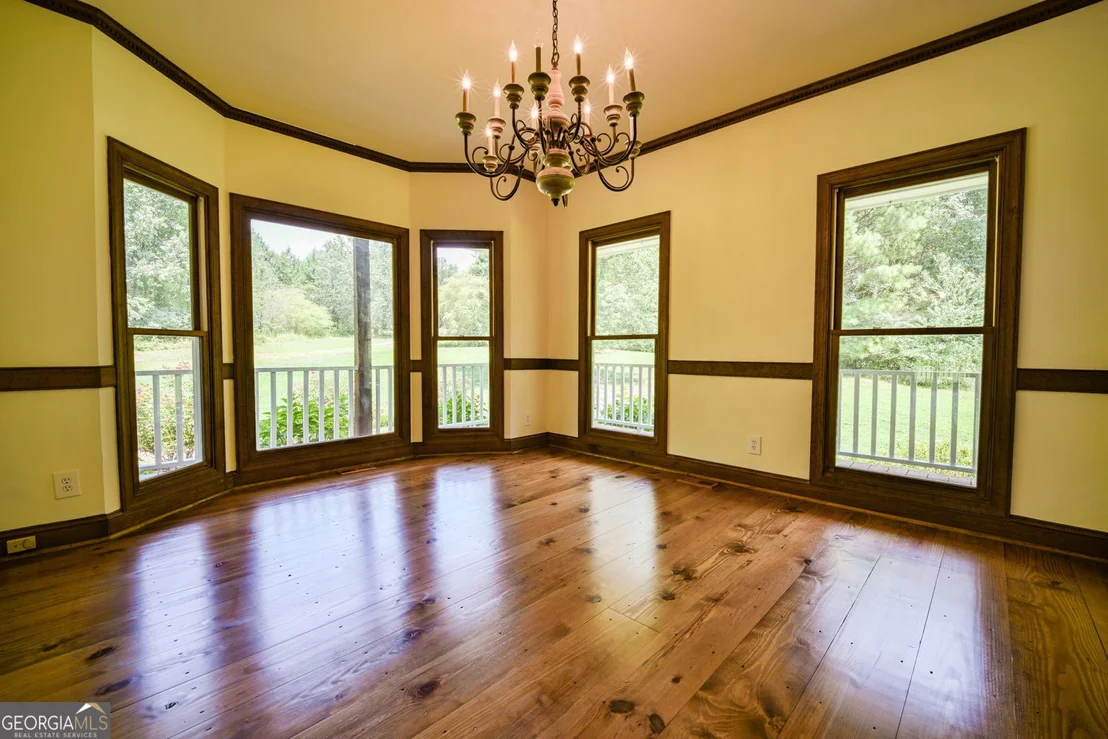 Photo of 160 River Lane