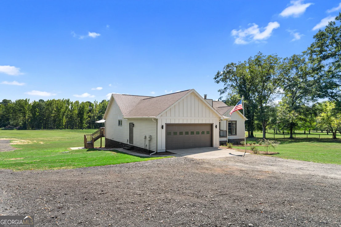 Photo of 2845 Hearn Road NW