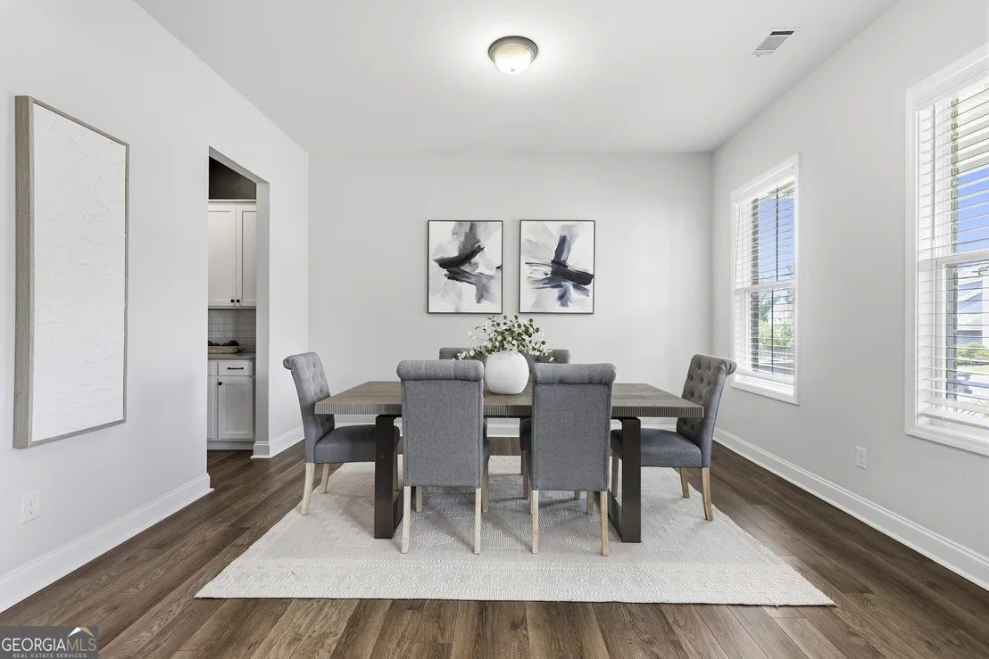 Photo of 710 Bridgeview Drive